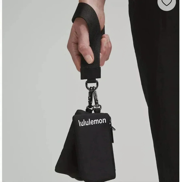 Lululemon wristlet - Picture 15 of 16